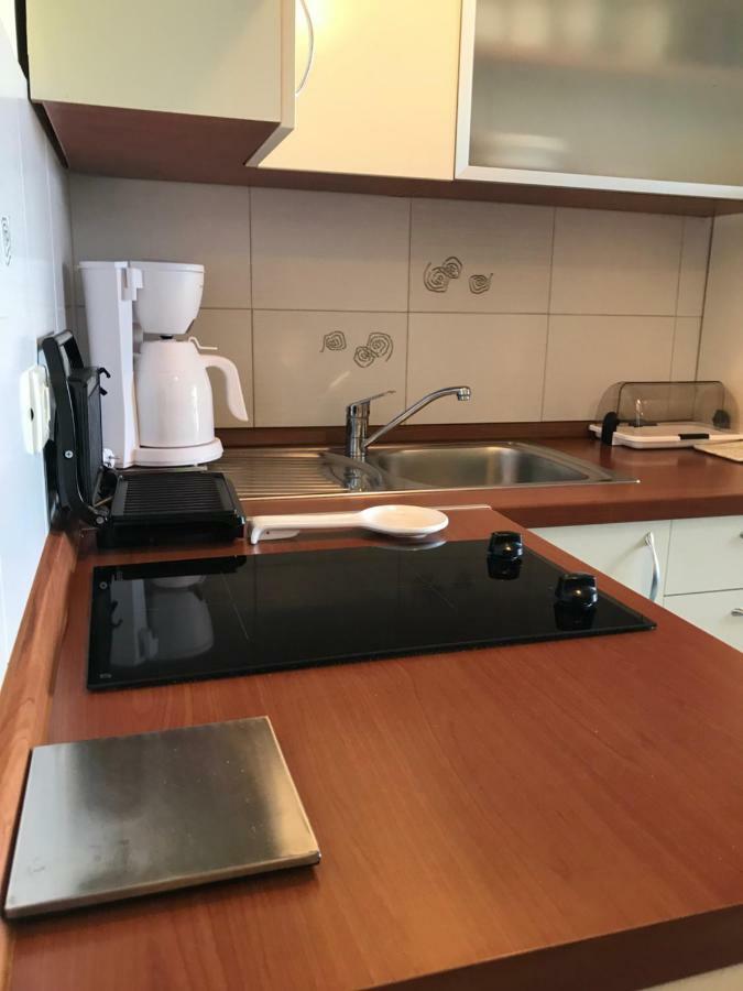 Studio Apartman Lorenzo 우마그 외부 사진